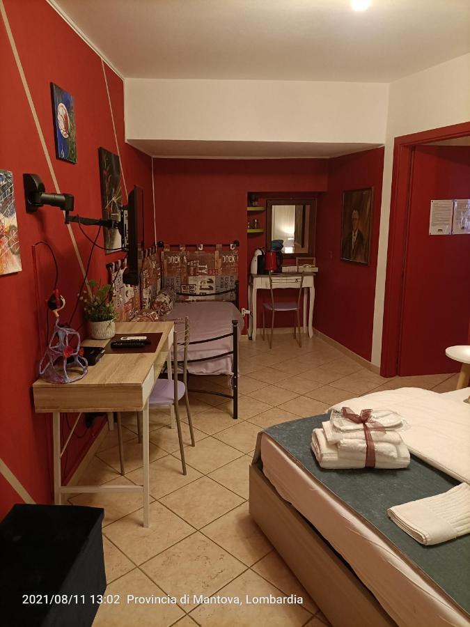 B&B "La Foresteria Del Merlin Cocai" Mantova Bagian luar foto